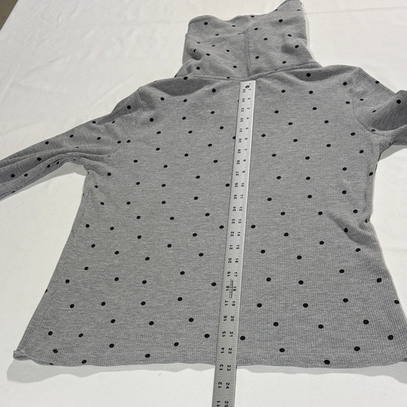 Izod Gray and Black Polka Dot Zip up Mock Cowl Neck Sweater - Picture 9 of 10